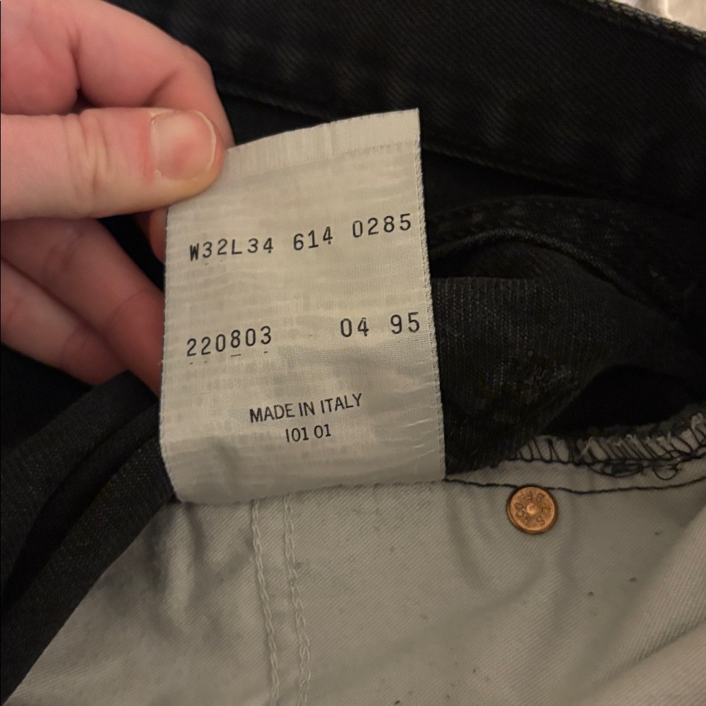 Levi's Men's Black Straight Leg Jean - Picture 7 of 8